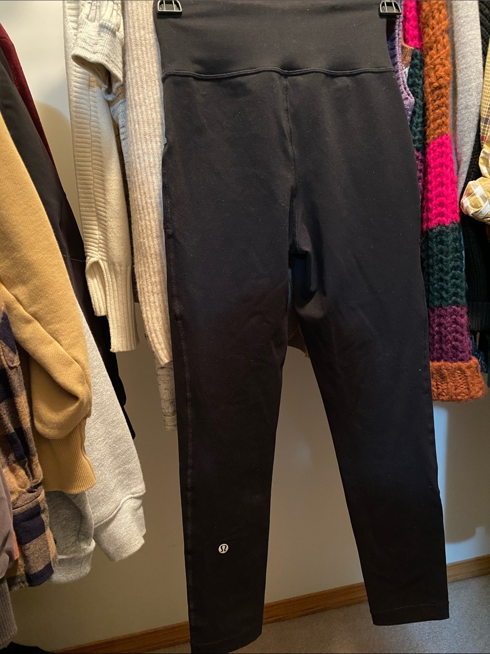 Lululemon Black Leggings with Drawstring 25” (Size 2)
